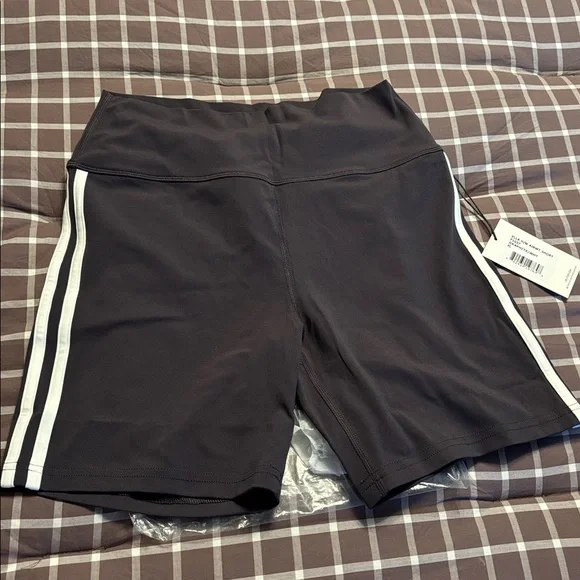 Splits59 ELLA HIGH WAIST AIRWEIGHT SHORT - Picture 3 of 6